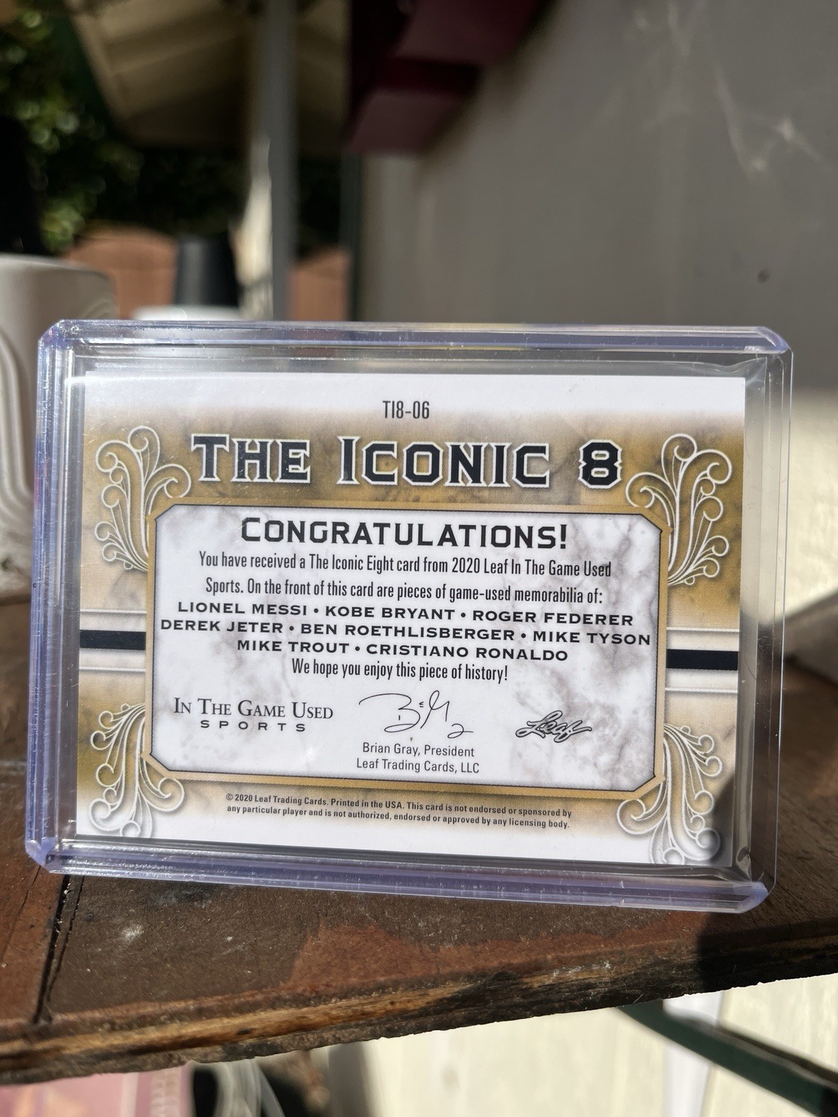 Closer look at 2020 Cristiano Ronaldo from 2020 Leaf card T18 06