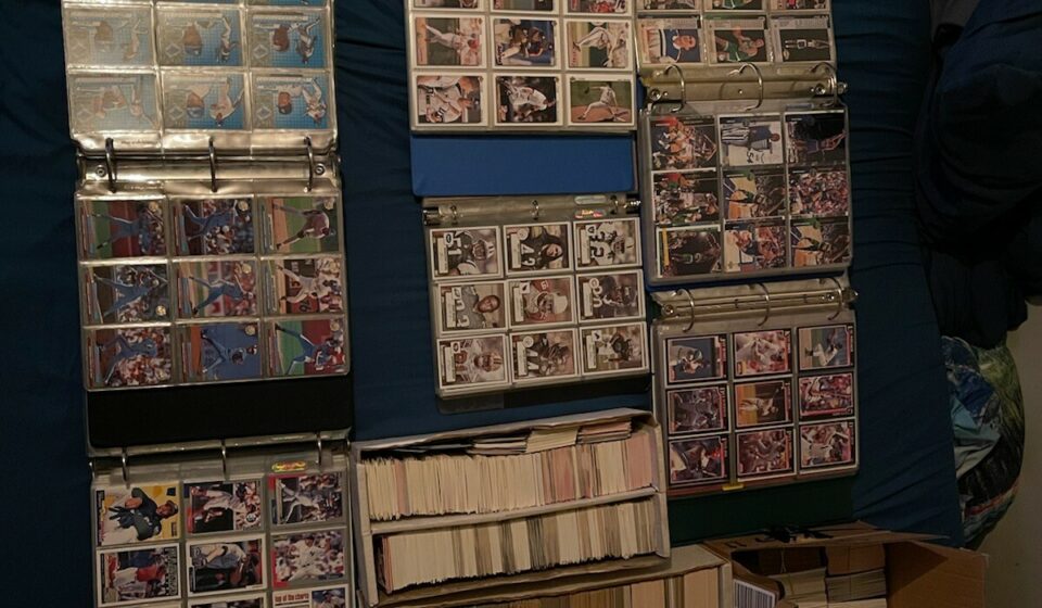 eBay listing photo of Wayne Gretzky ungraded card from 1990 91 Upper Deck card S